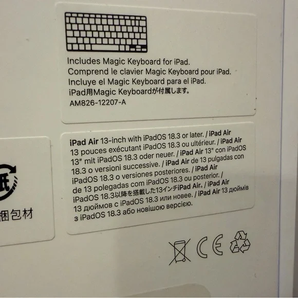 Like-New Apple Magic Keyboard for iPad Air 13-inch - Picture 3 of 8